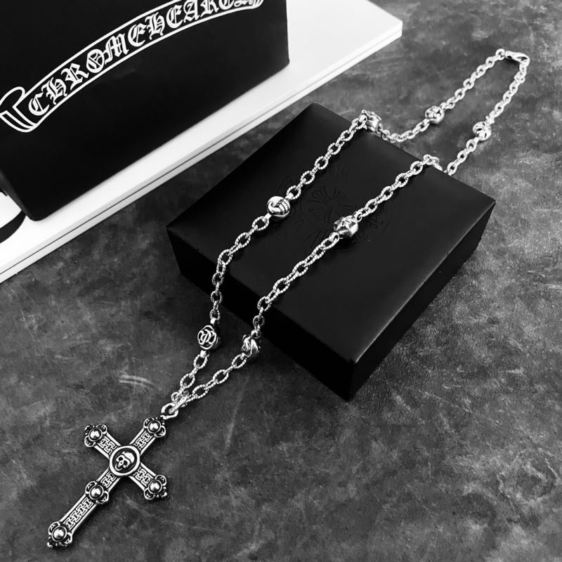 Ch**me He**ts necklaces